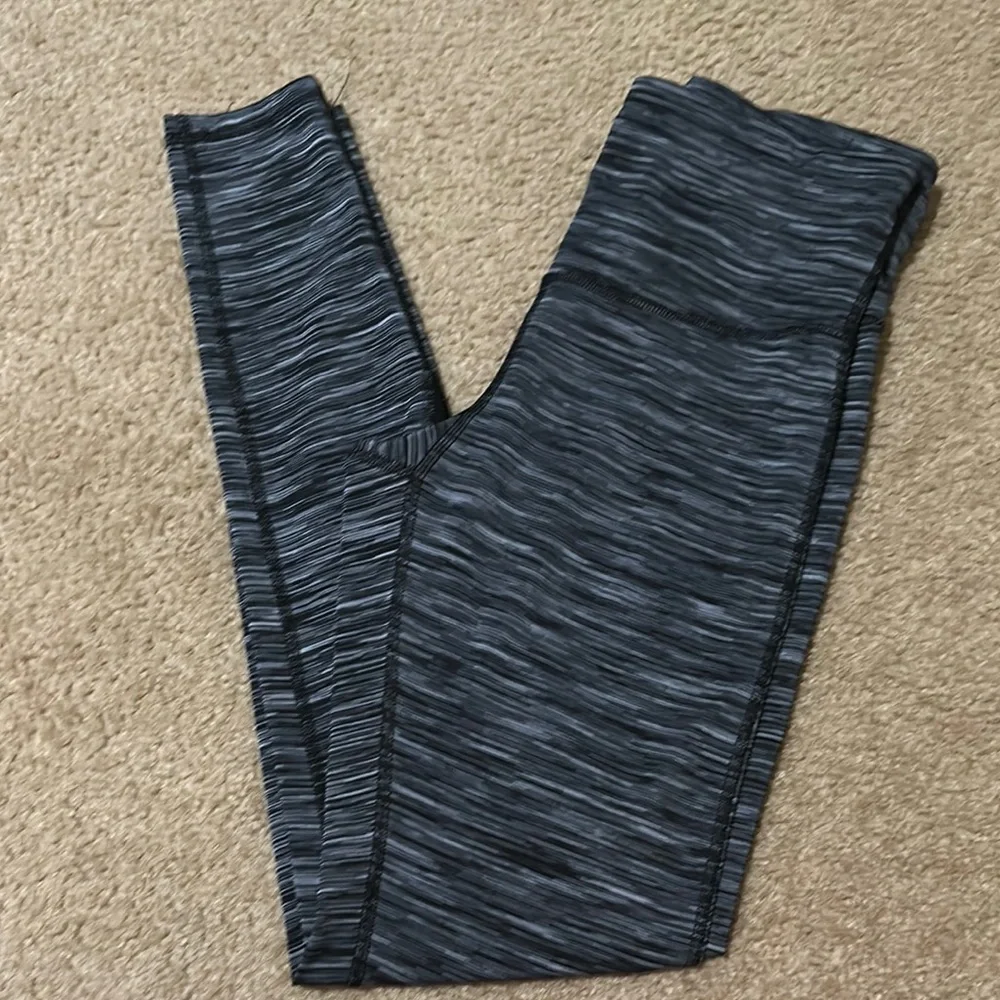 Women’s Champion Striped Leggings - Size S - Picture 1 of 6
